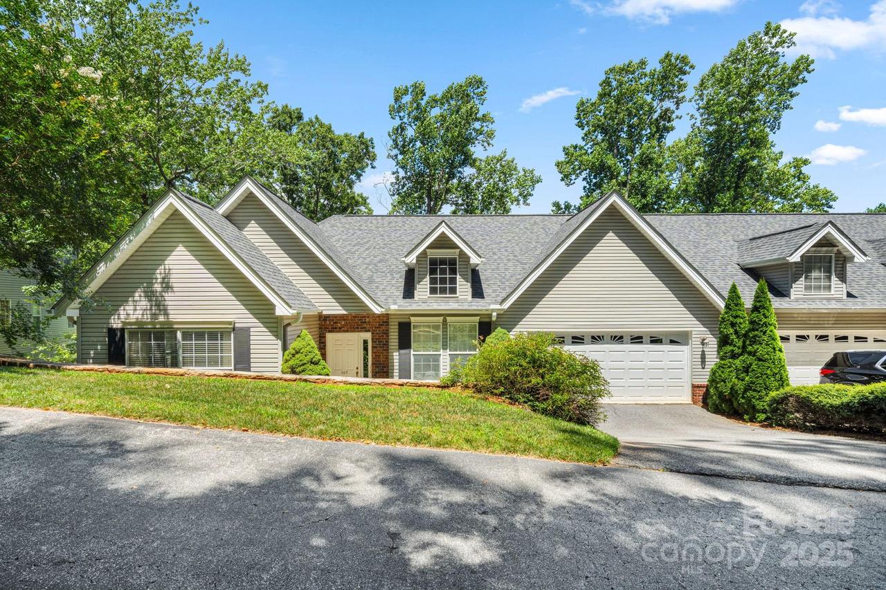 107 Poppy Ln., Asheville, NC 28803