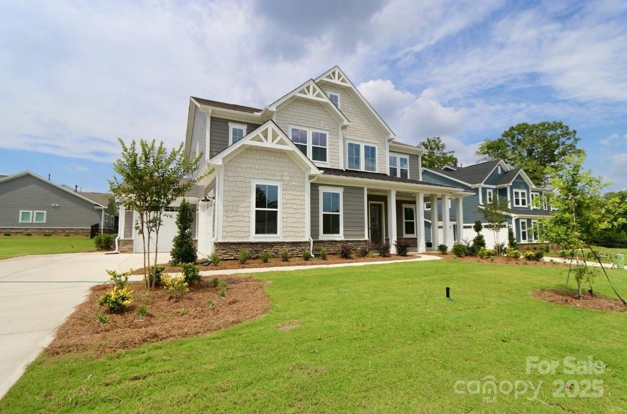 1129 Sanderling Pl., Belmont, NC 28012