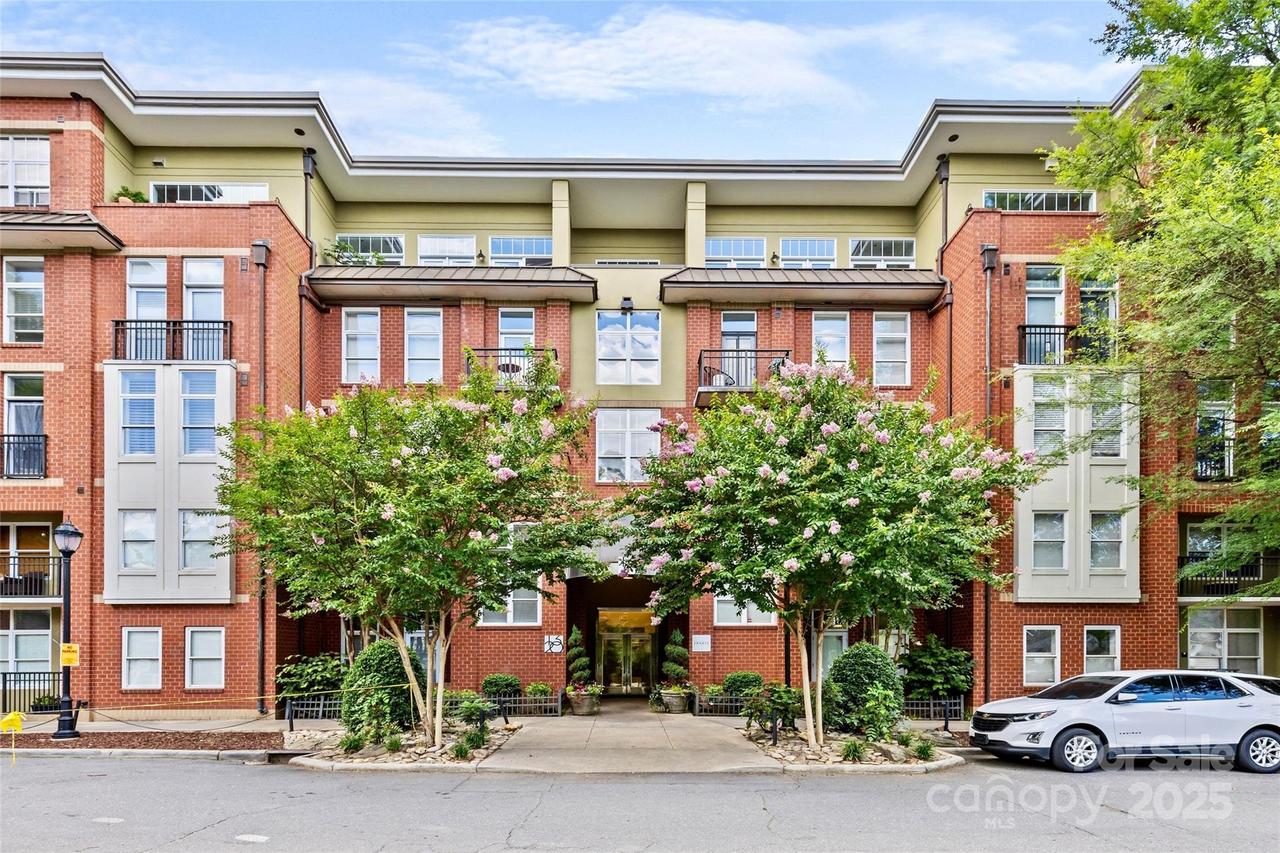 1320 Fillmore Ave. #412, Charlotte, NC 28203