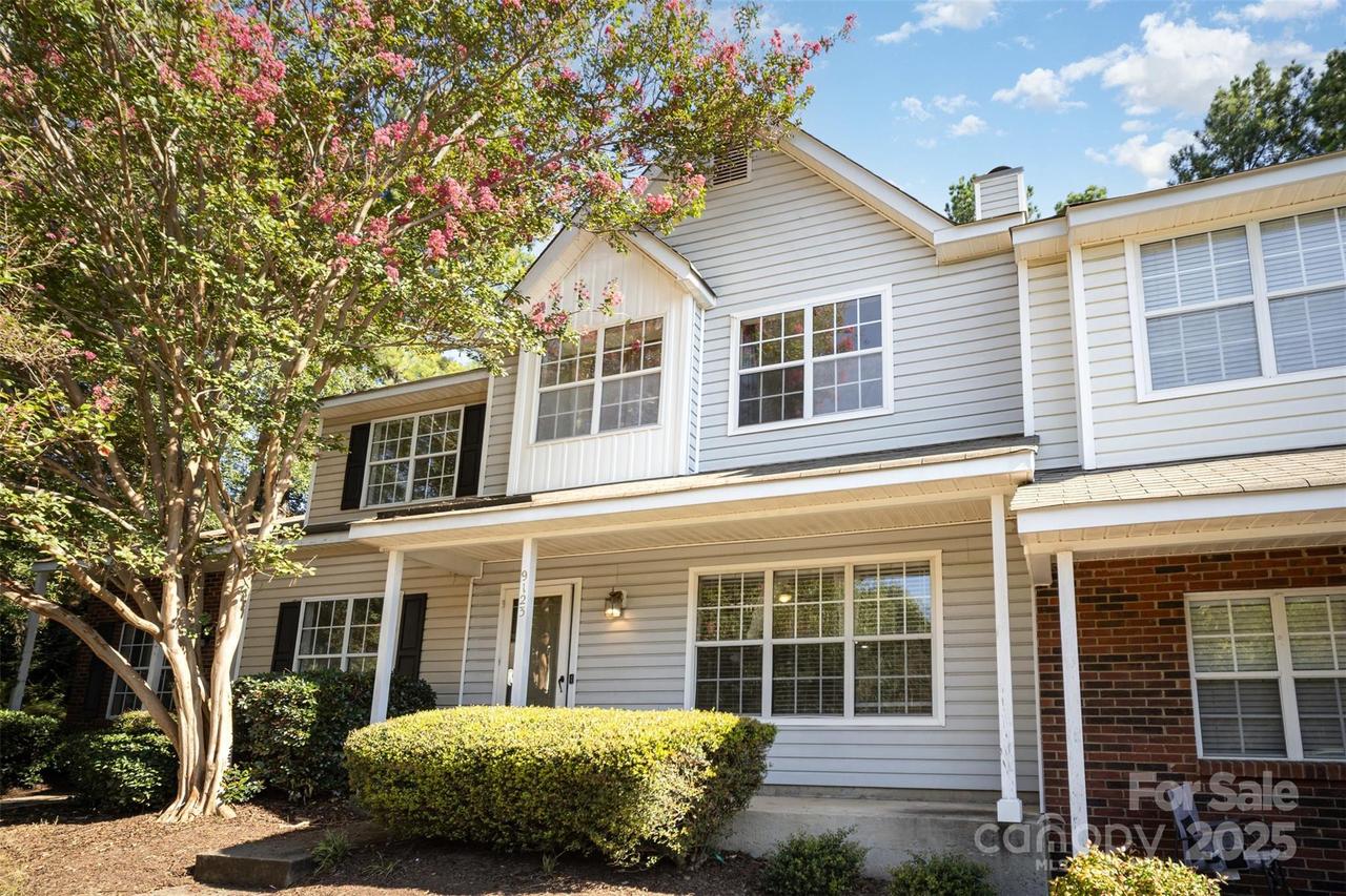 9123 Charminster Ct., Charlotte, NC 28269