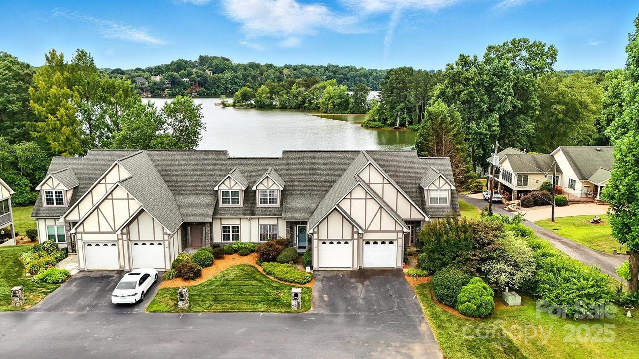 103 Heron Cove Loop, Hickory, NC 28601