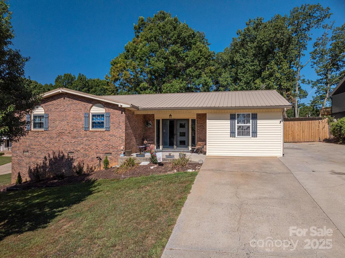 109 White Rock Rd., Grover, NC 28073