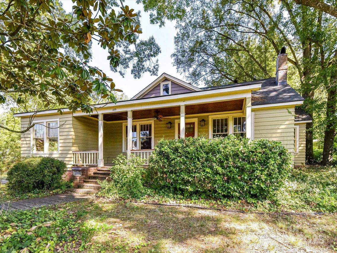1119 Lomax Ave., Charlotte, NC 28211