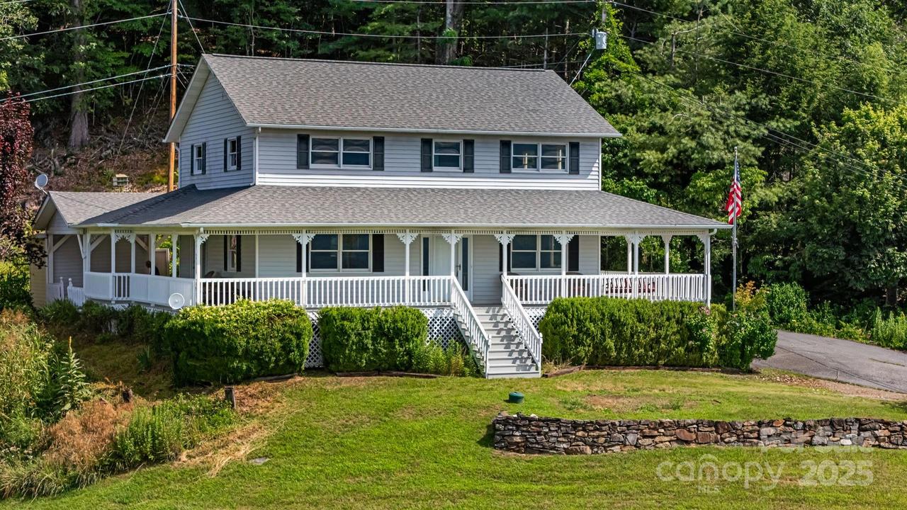 95 Friendship Rd., Burnsville, NC 28714