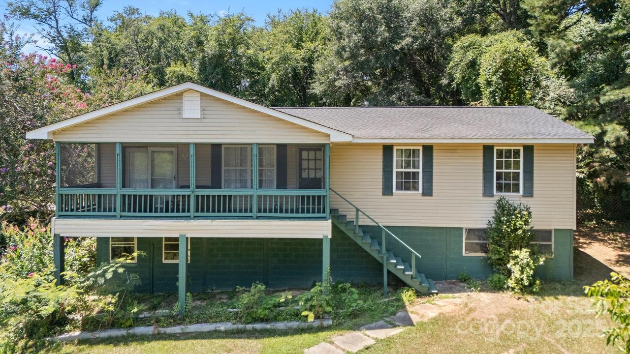 3013 Birchfield Ln., Gastonia, NC 28056