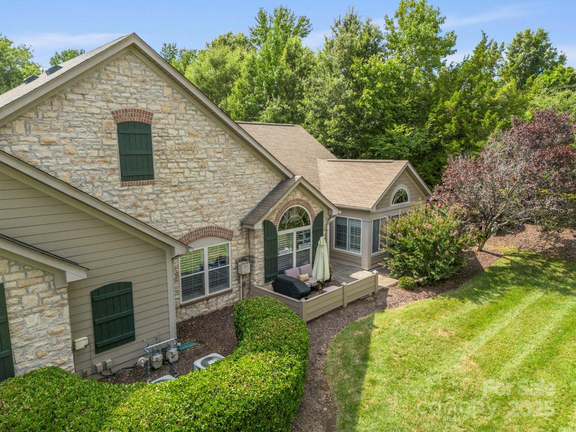 2459 Coltsview Ln., Matthews, NC 28105