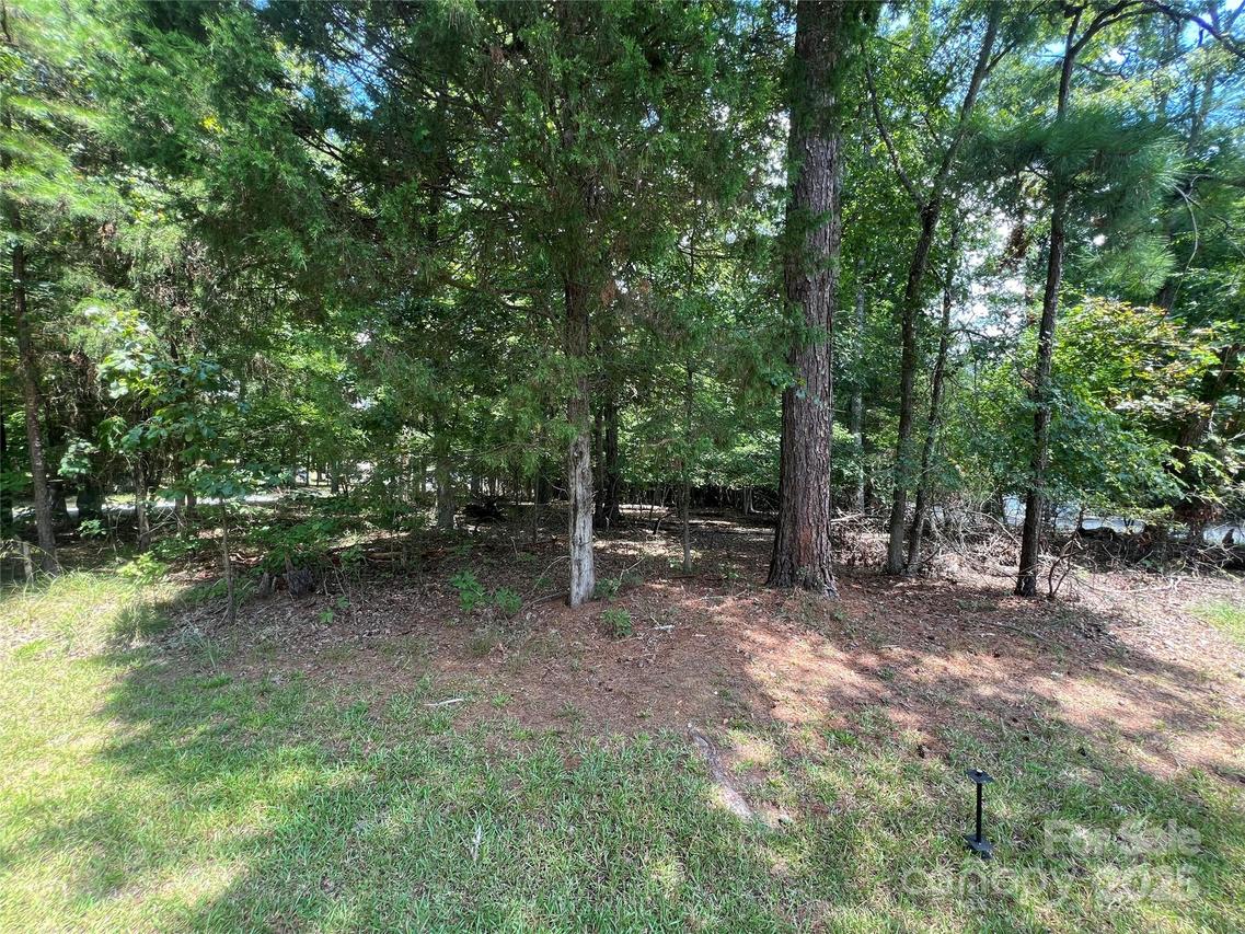 754 Woodrun Dr., Mount Gilead, NC 27306