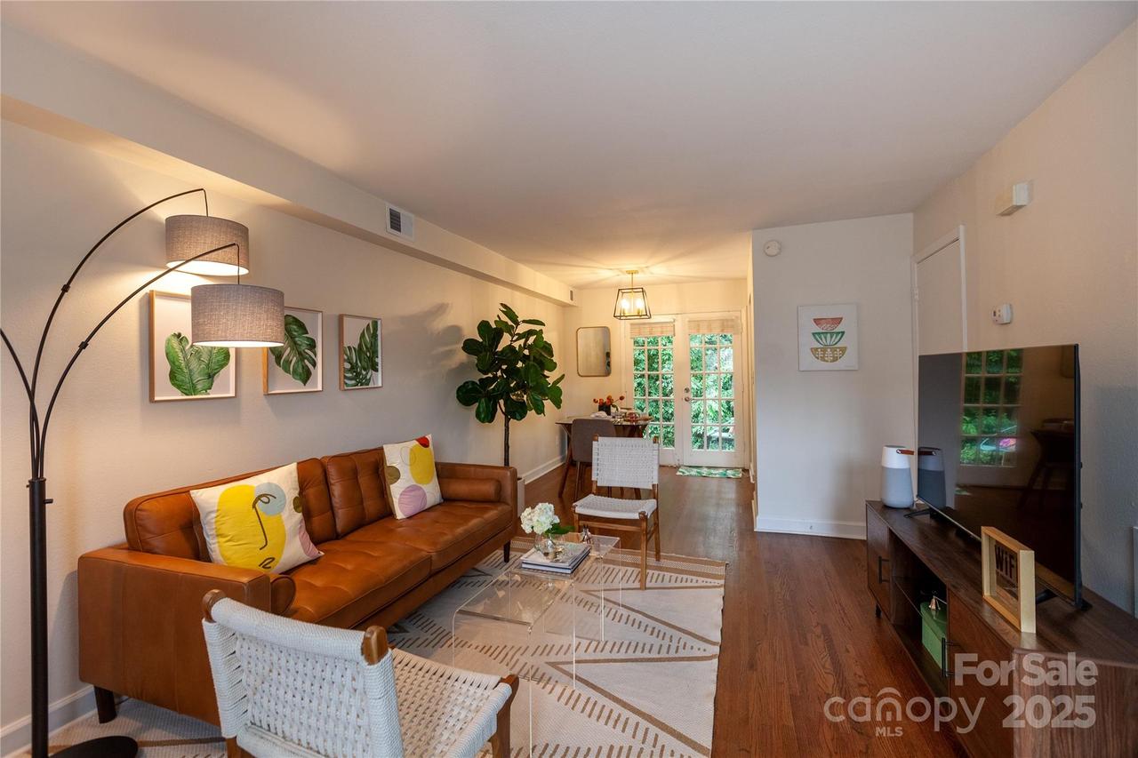 4319 Walker Rd., Charlotte, NC 28211
