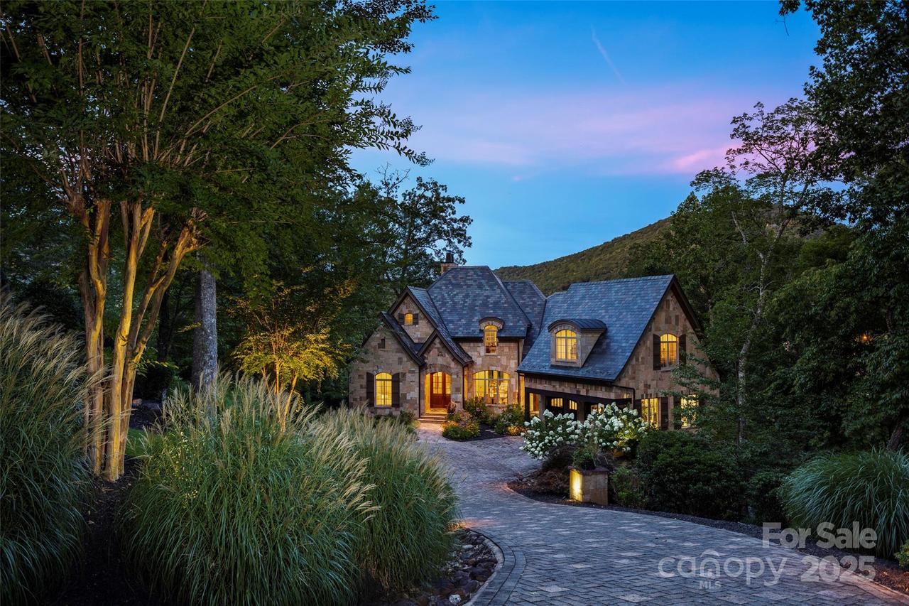 1829 Bella Vista Ct., Arden, NC 28704