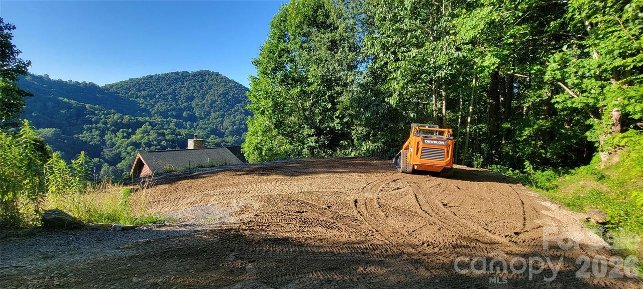 37 Destination Dr., Waynesville, NC 28786