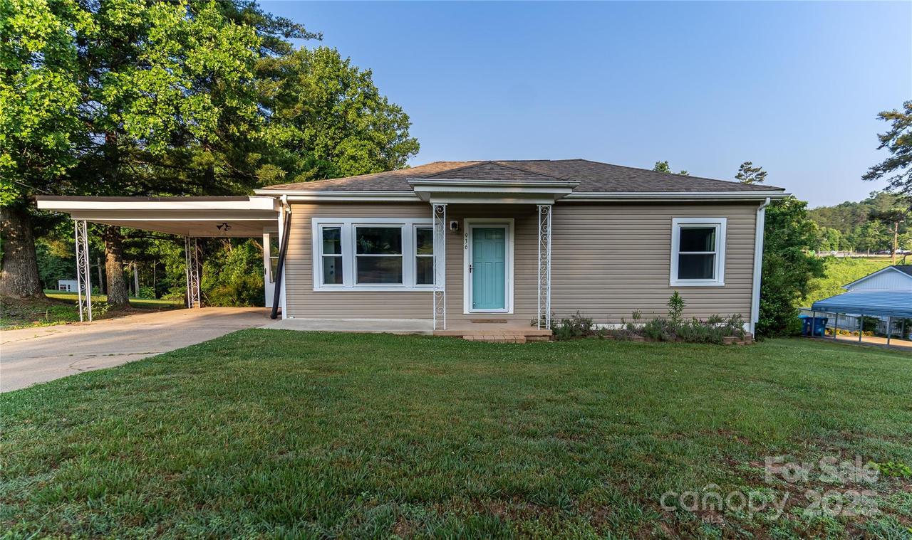 936 39th St., Hickory, NC 28602