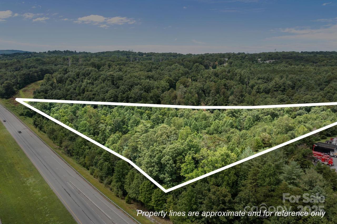 10th Avenue Dr., Hickory, NC 28602