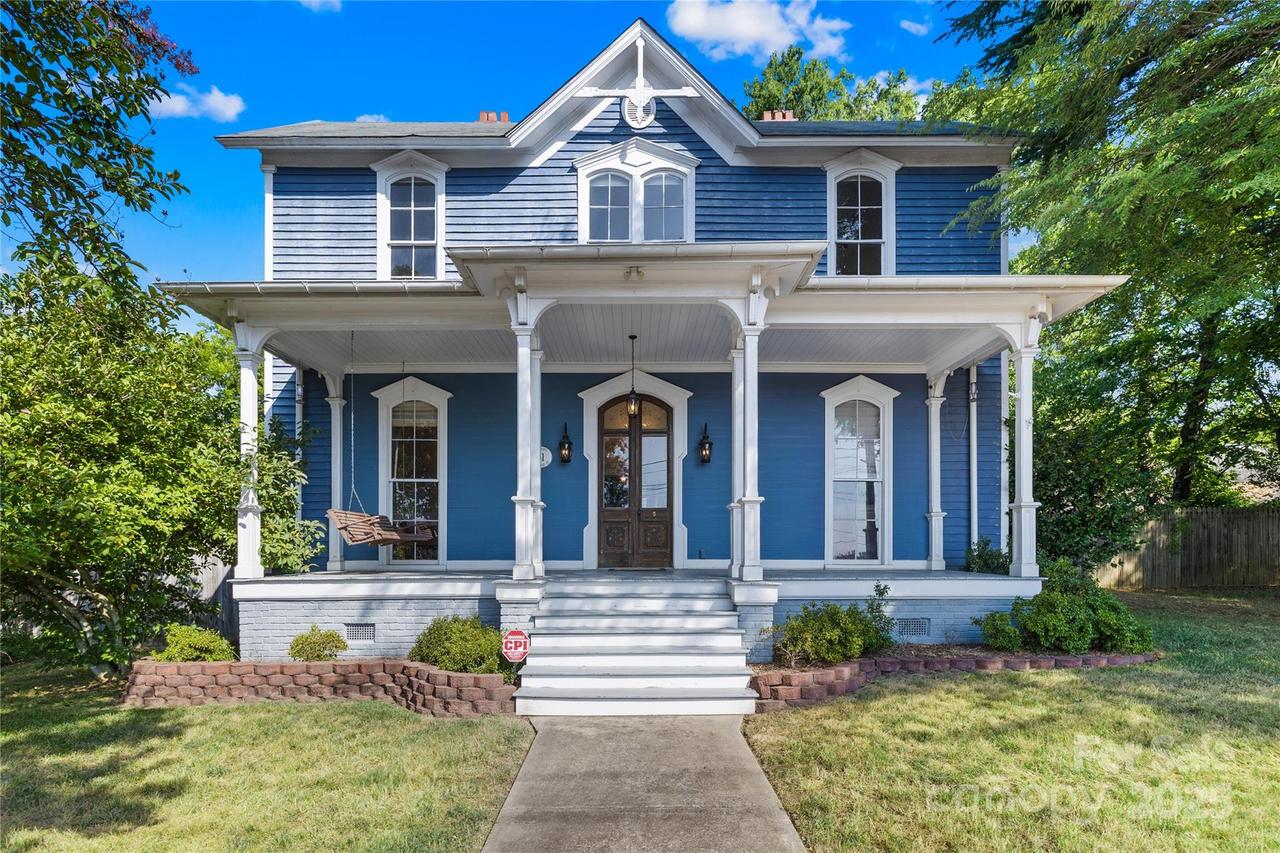 251 S Broad St., Mooresville, NC 28115