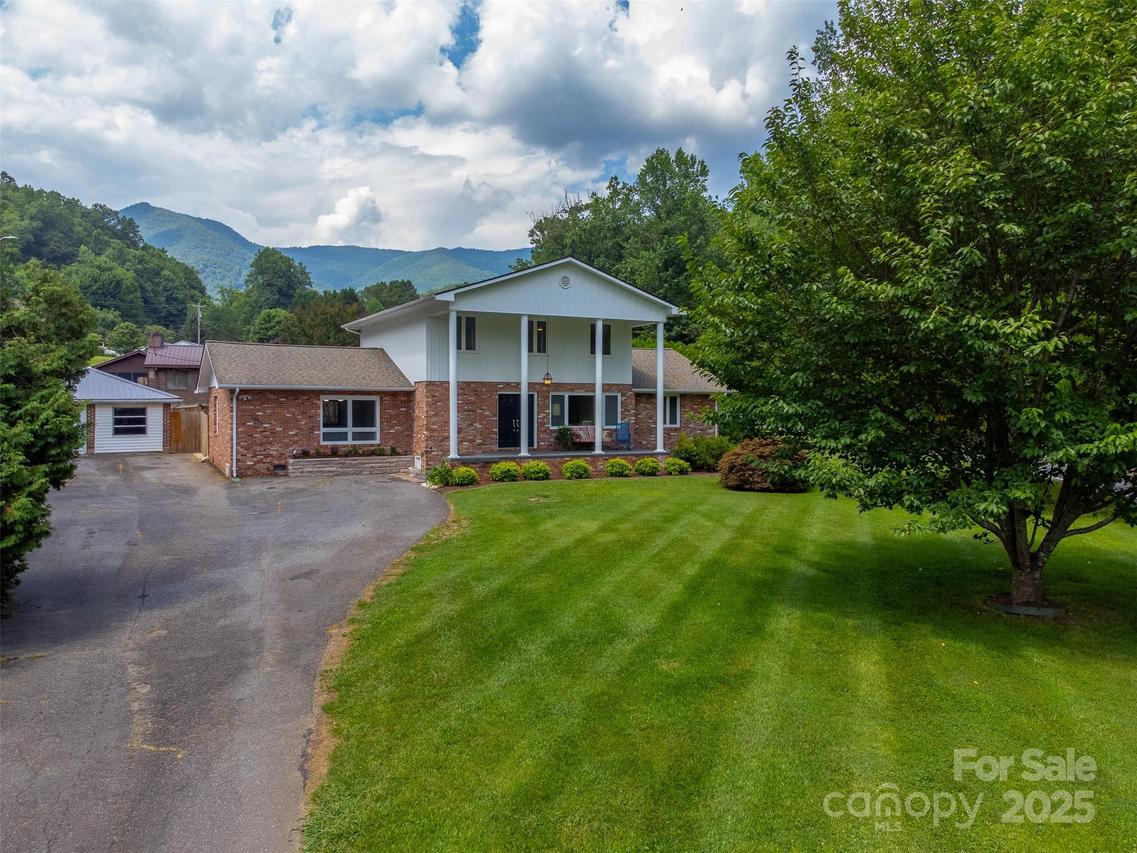 181 Fisher Creek Rd., Sylva, NC 28779