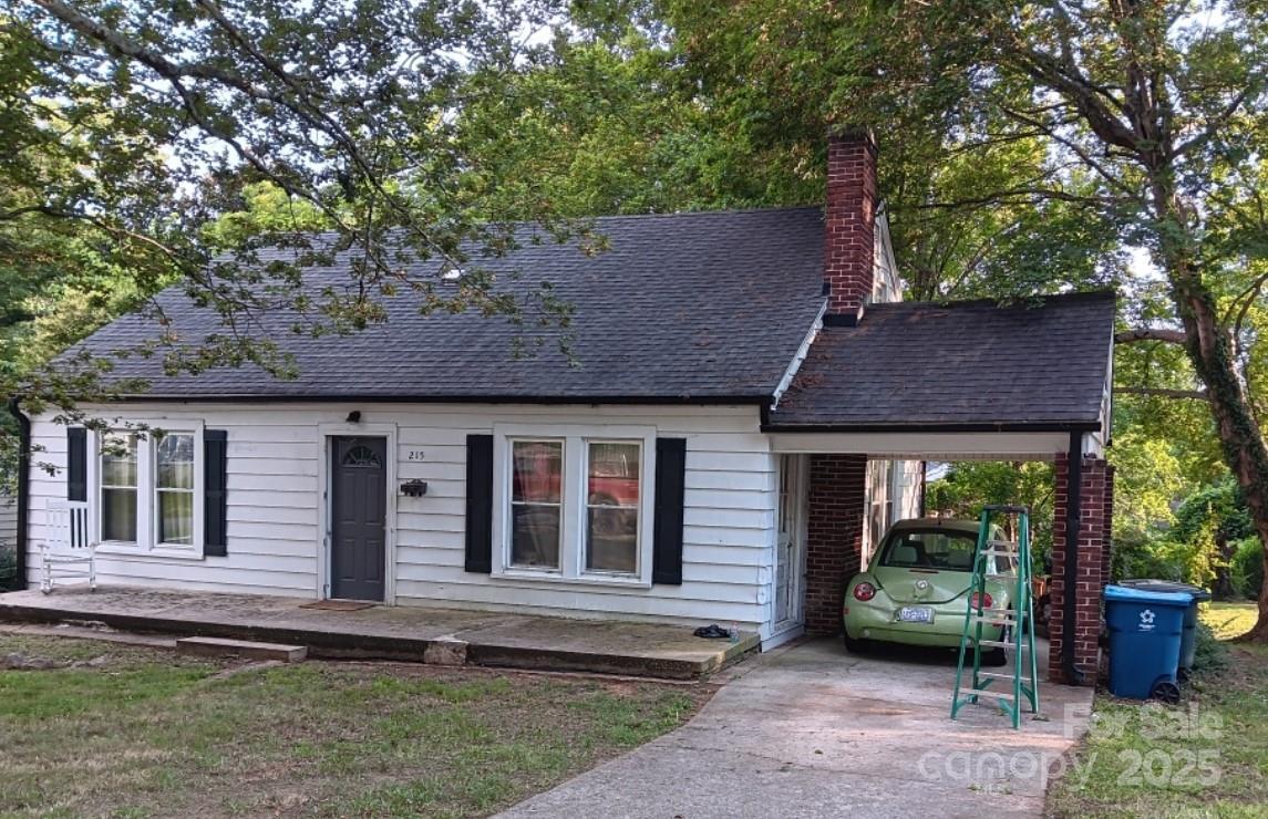215 W 10th St., Salisbury, NC 28144