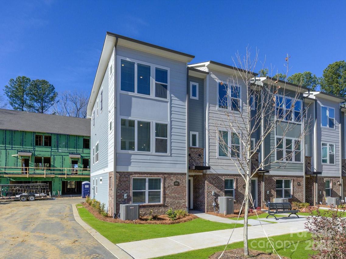 1523 Lithium Ln., Charlotte, NC 28211