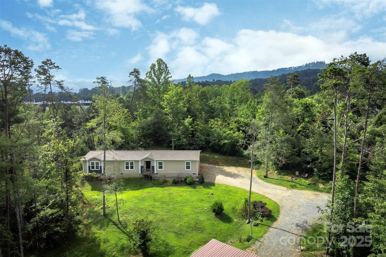 31 S Haven Rd., Asheville, NC 28804