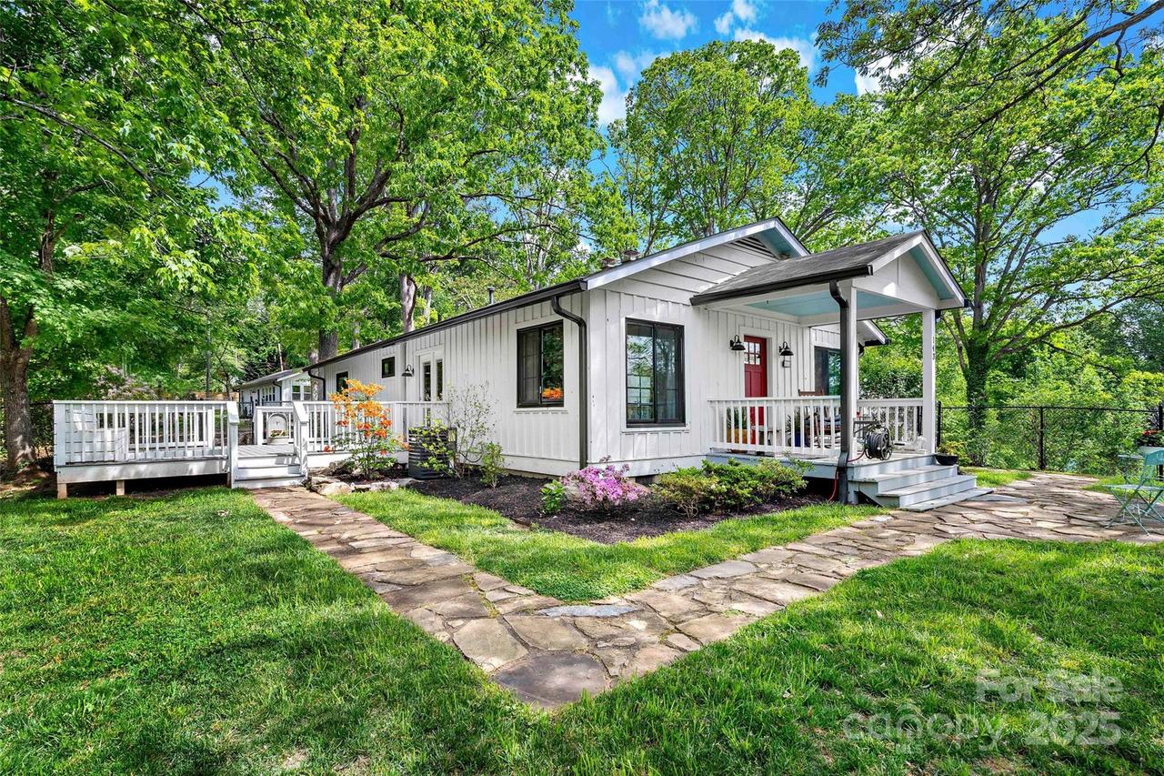 143 Beverly Rd., Asheville, NC 28805