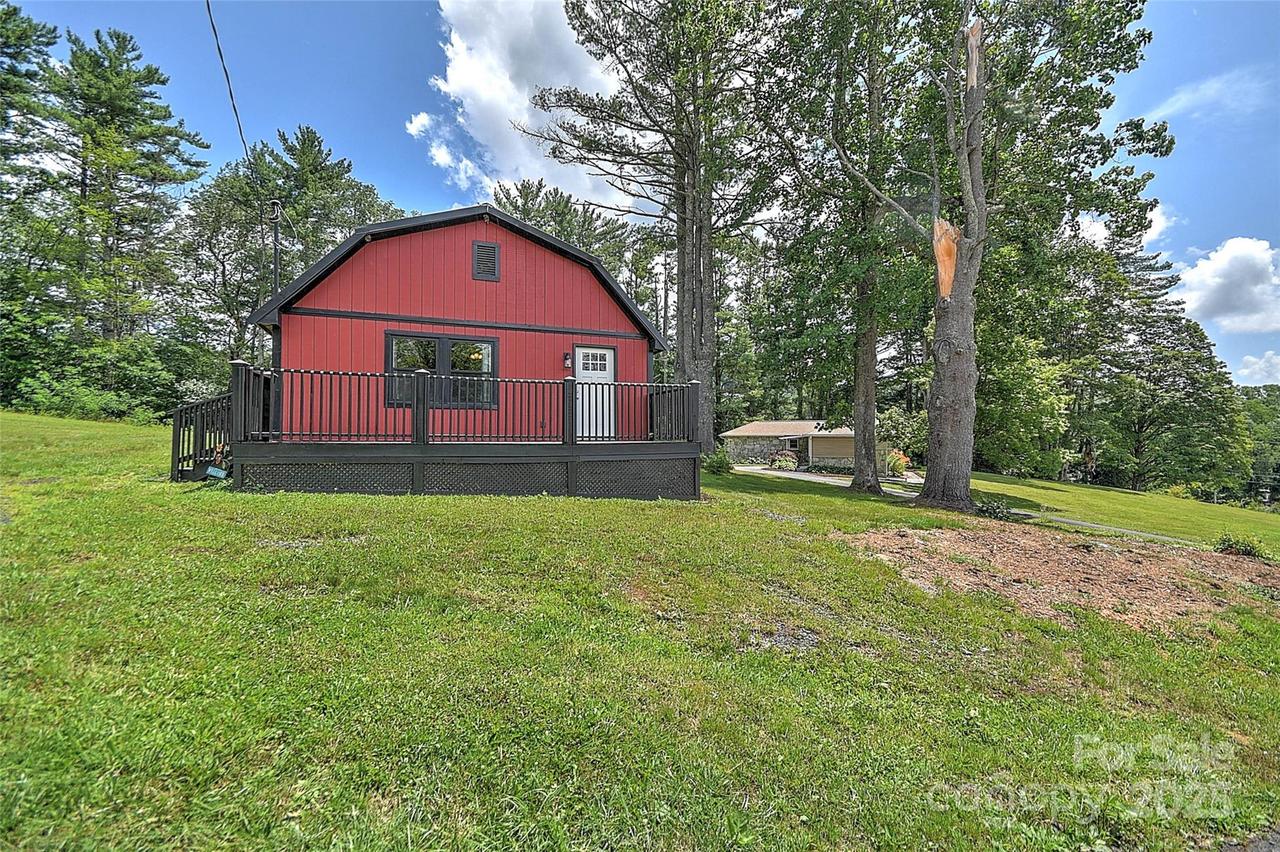 468 Sokassa Rd., Newland, NC 28657