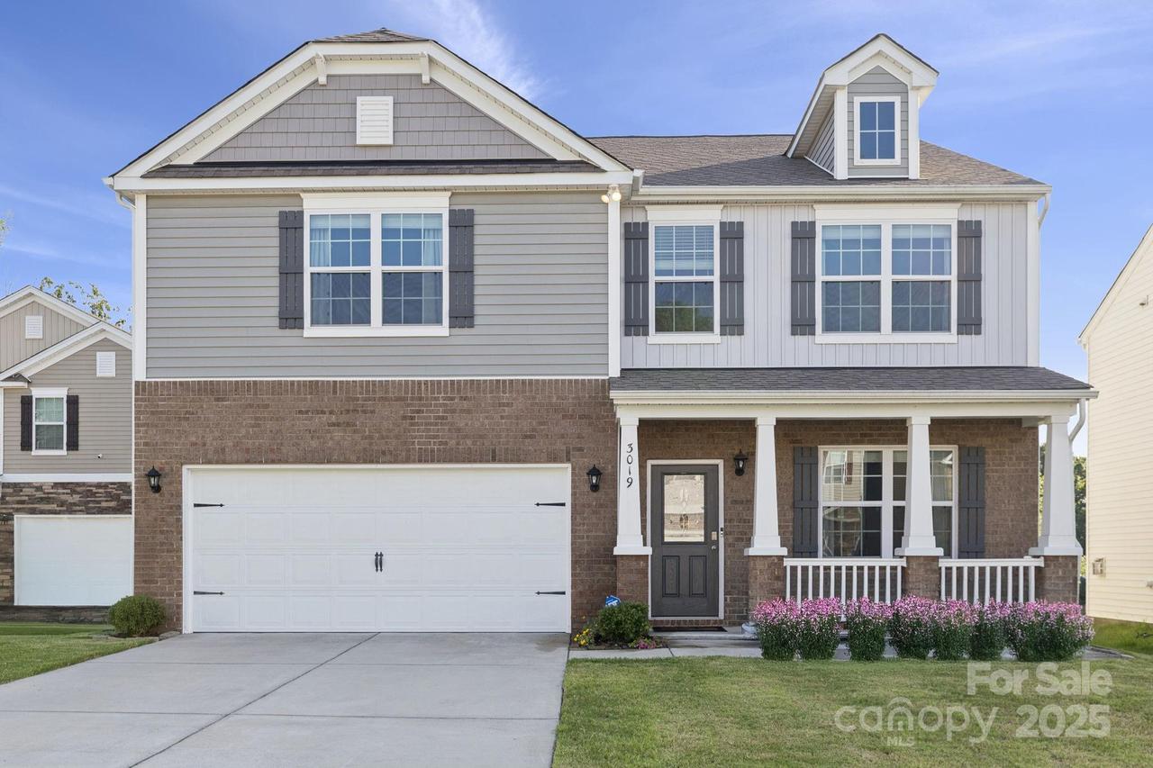 3019 Platinum Pointe Dr., Charlotte, NC 28227