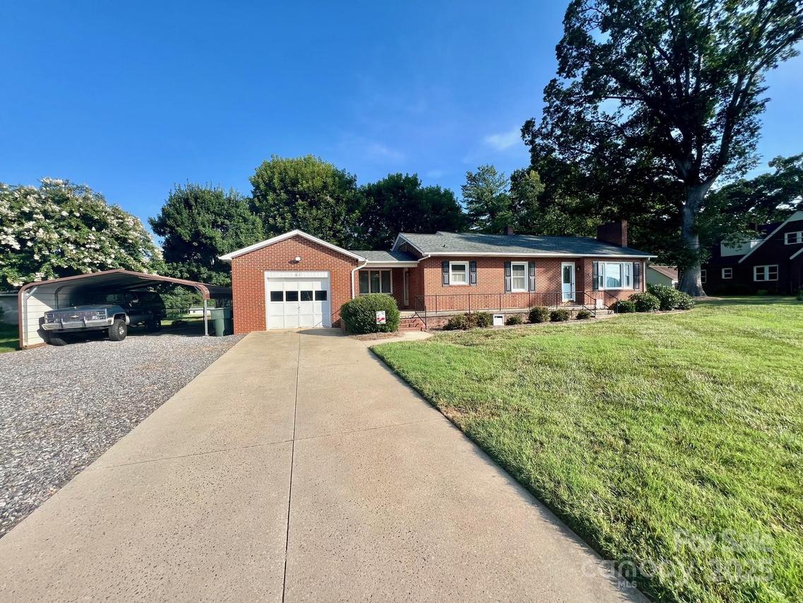 61 Stony Point School Rd., Stony Point, NC 28678