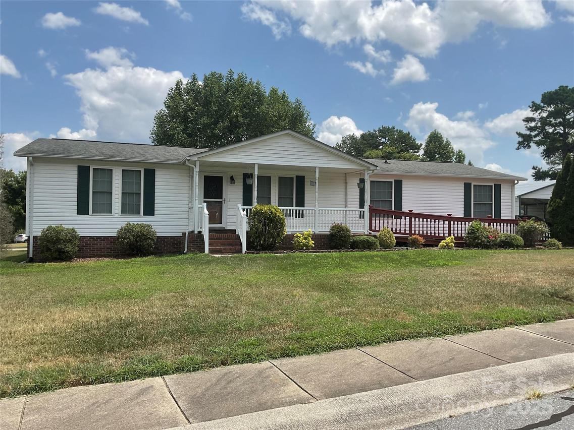 1695 Lemming Dr., Concord, NC 28025