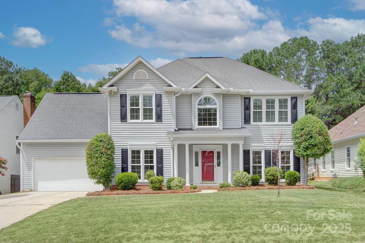 9646 Thorn Blade Dr., Charlotte, NC 28270