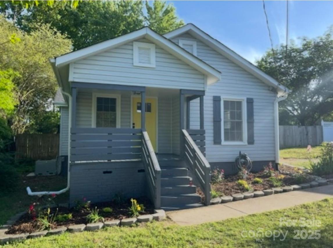 1202 Woodlawn St., Kannapolis, NC 28083