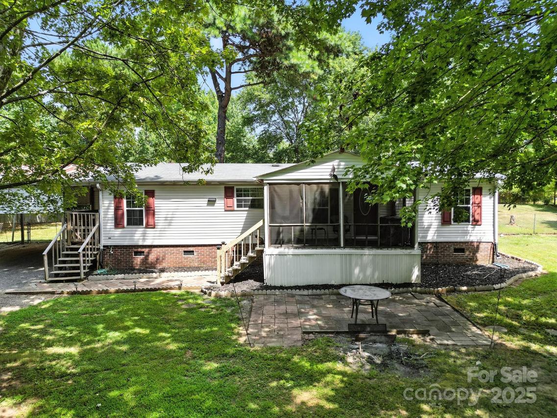 136 Morcroft Ln., Cleveland, NC 27013