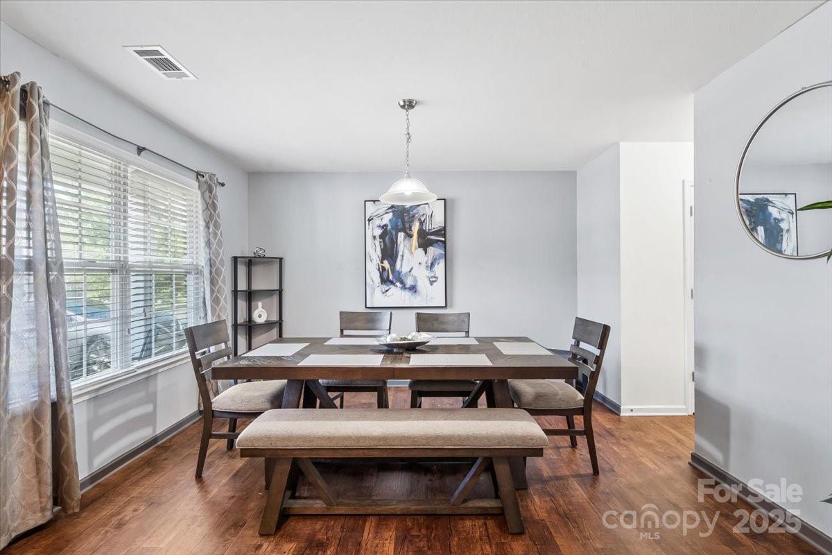 1848 Greenbrook Tr., Dallas, NC 28034