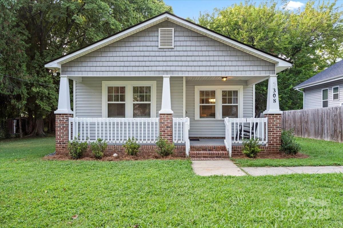 308 Ramona St., Charlotte, NC 28208