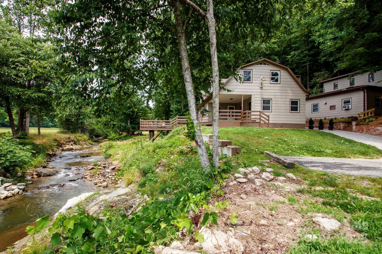 6836 Richland Rd., Lenoir, NC 28645