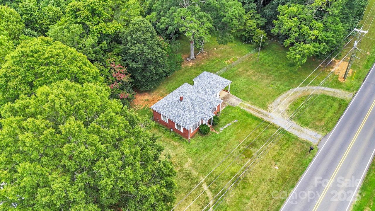 10437 Idlewild Rd., Matthews, NC 28105