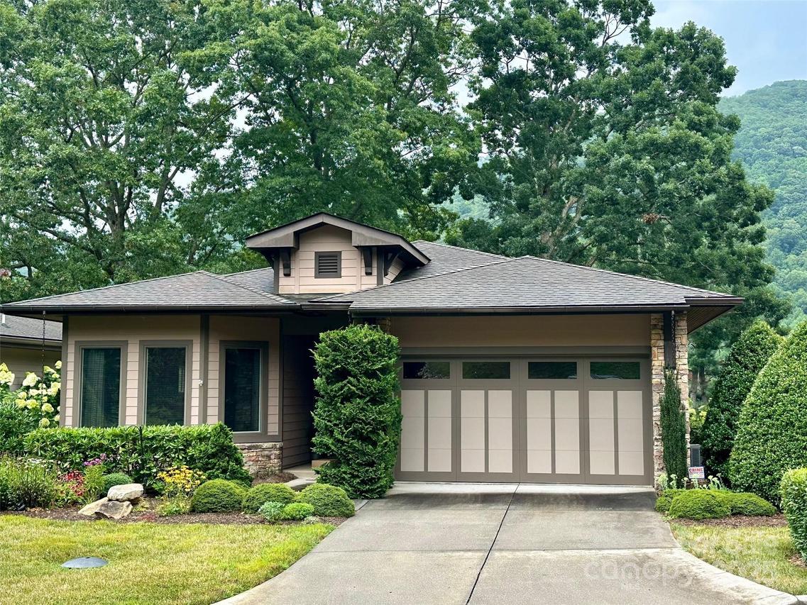 84 Alexander Dr., Maggie Valley, NC 28751