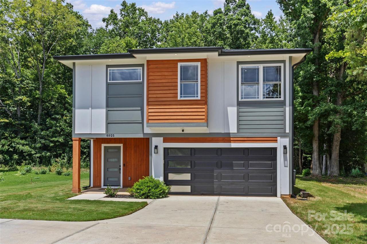 8925 Harrisburg Rd., Charlotte, NC 28215