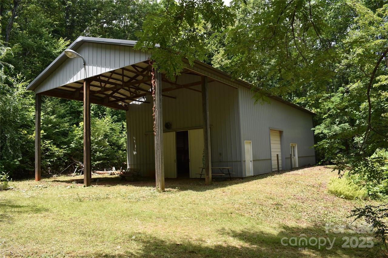 50 Firefly Springs Ln., Candler, NC 28715