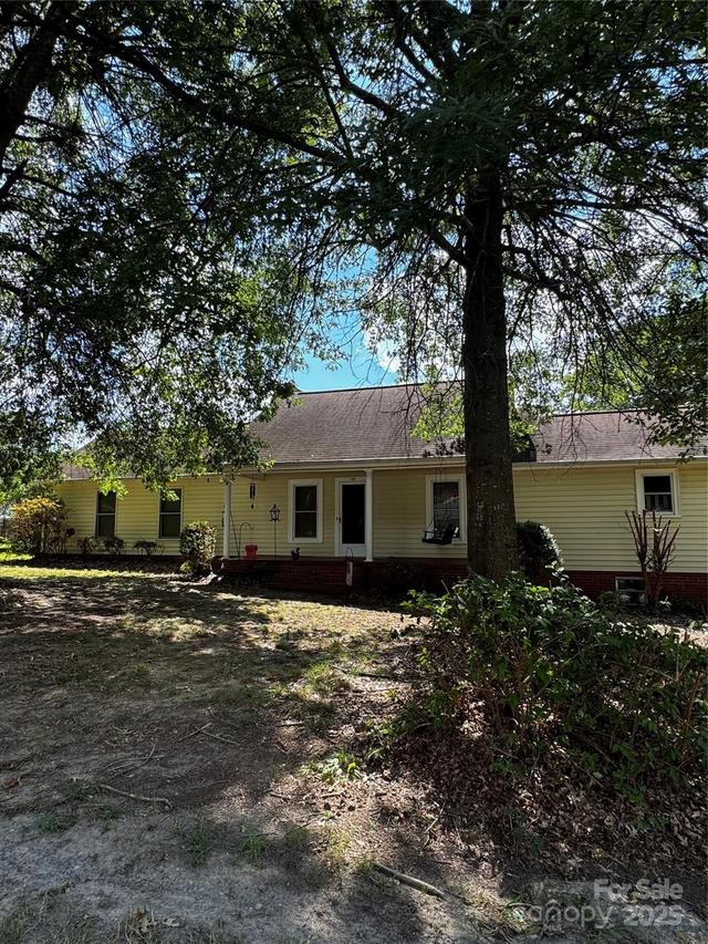 406 Alpine St., Kannapolis, NC 28081