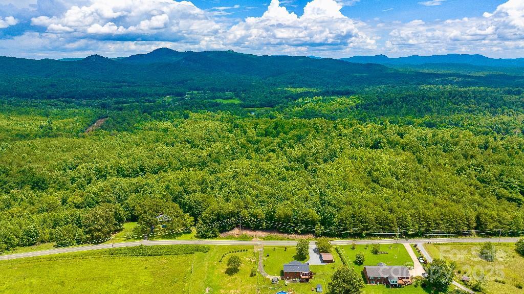 540 Crutchfield Rd., Union Mills, NC 28167