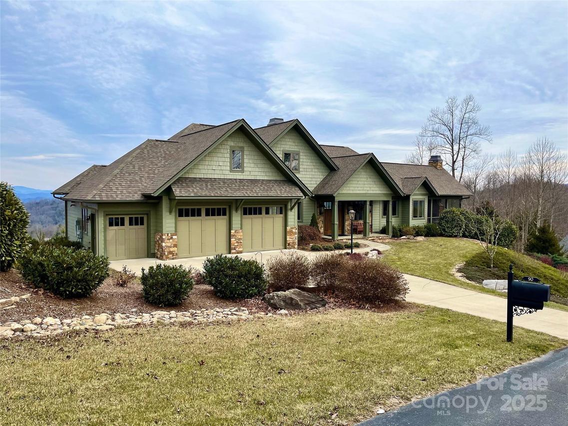 90 Sanctuary Tr., Hendersonville, NC 28739