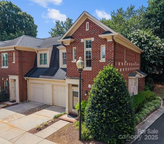 845 Park Slope Dr., Charlotte, NC 28209
