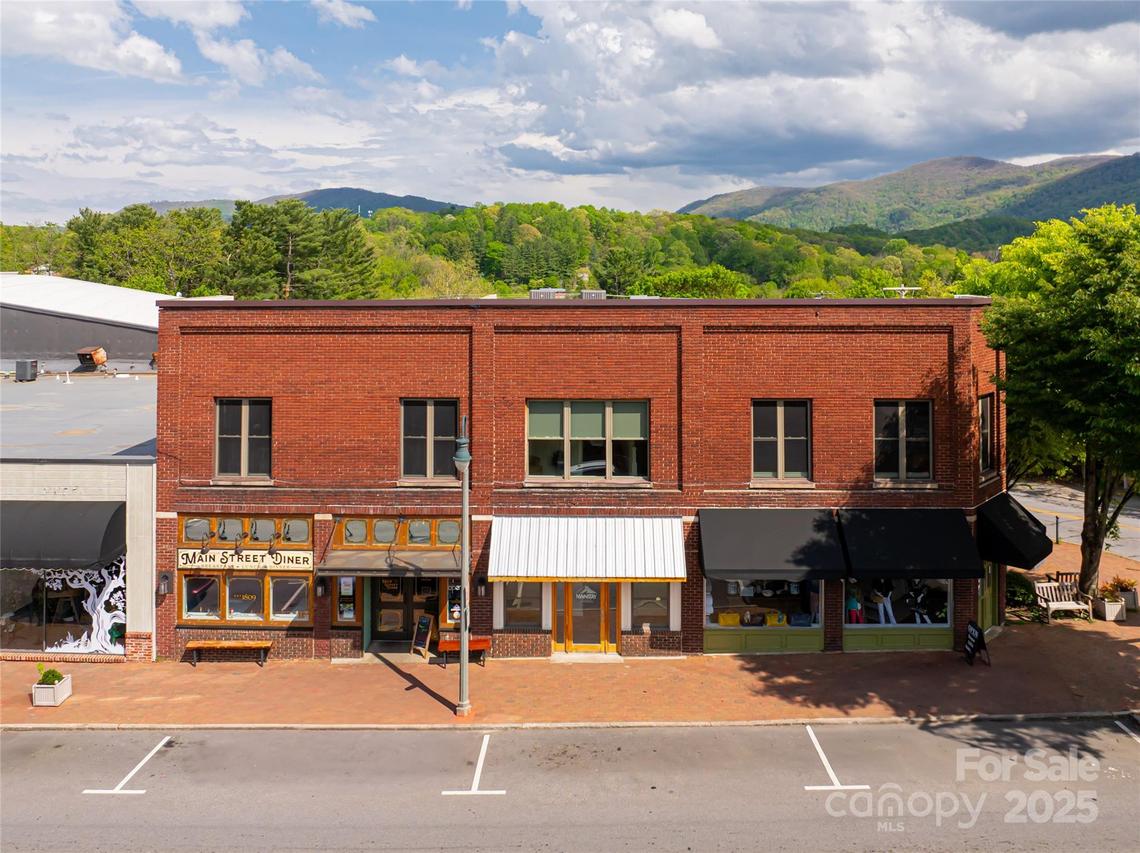 14 N Main St. #1, Waynesville, NC 28786