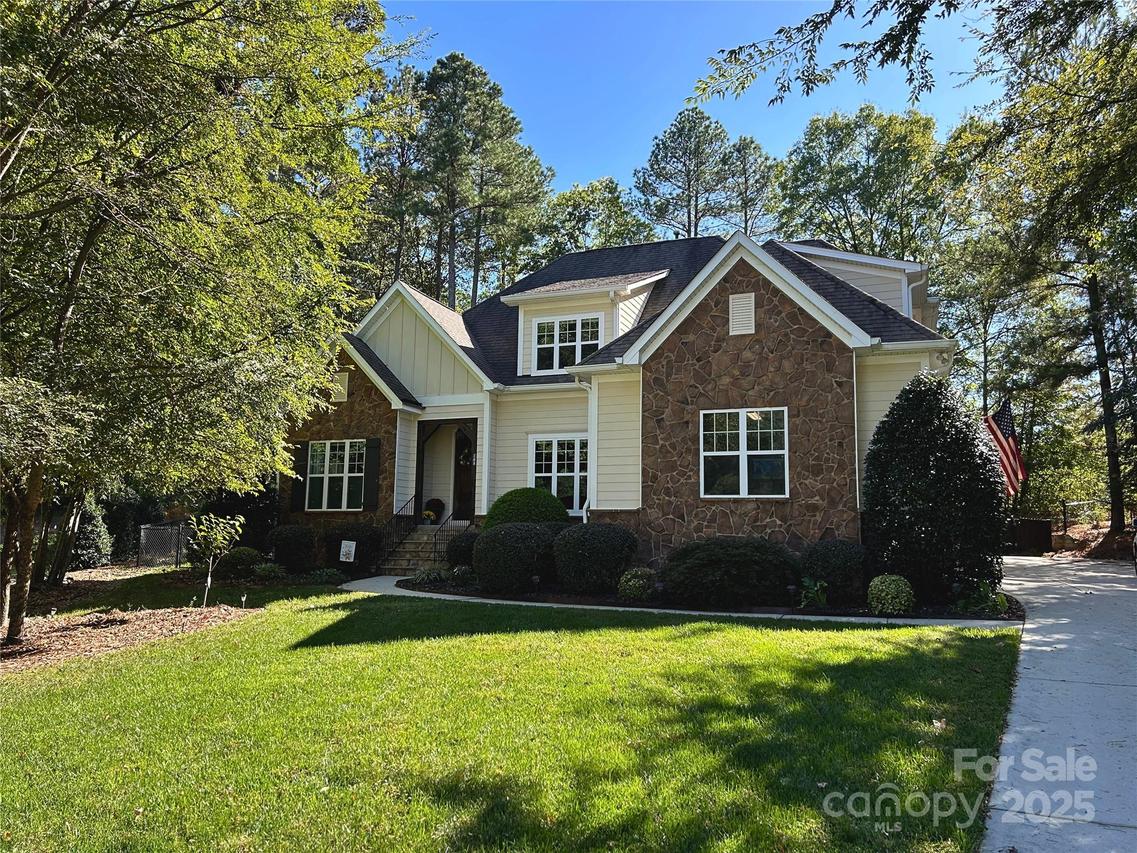 134 Lakeshore Hills Dr., Mooresville, NC 28117