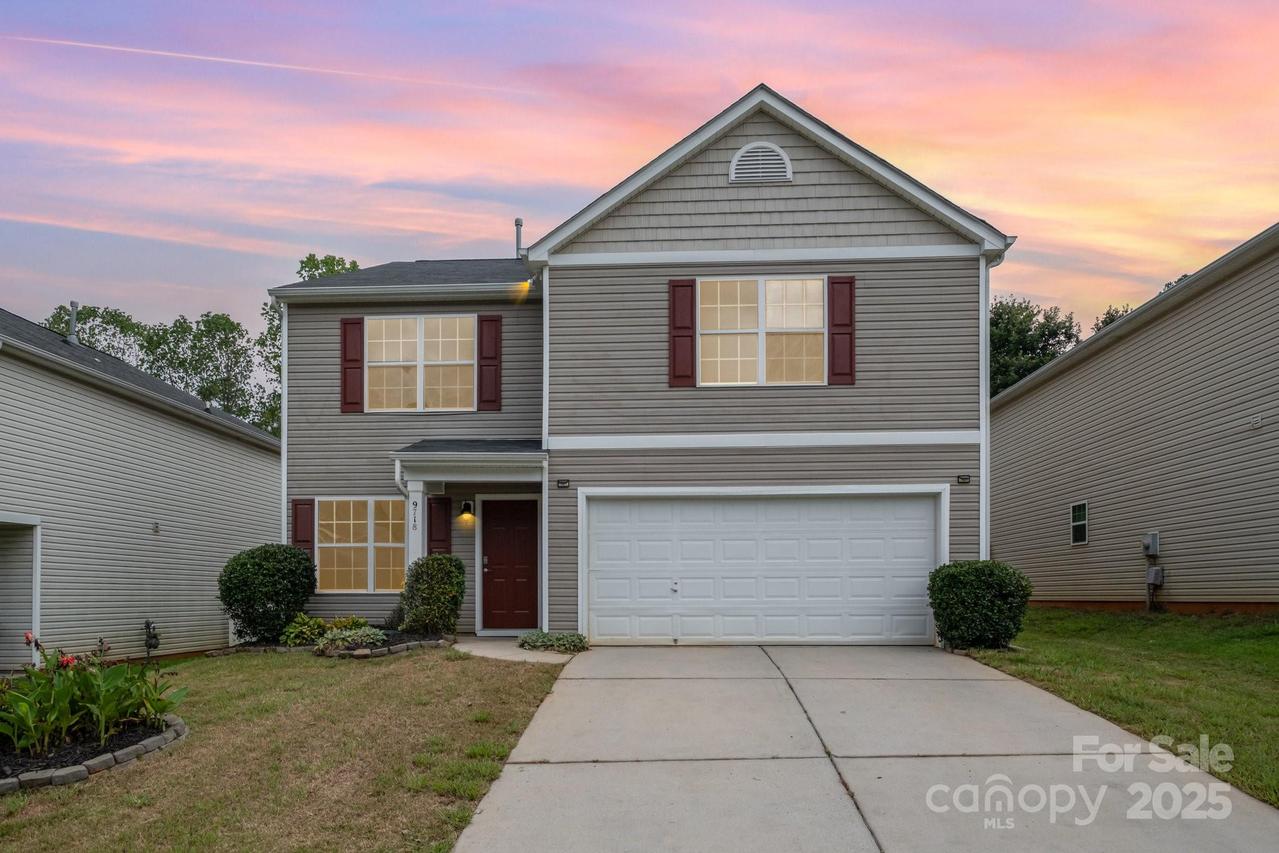 9718 Eagle Feathers Dr., Charlotte, NC 28214