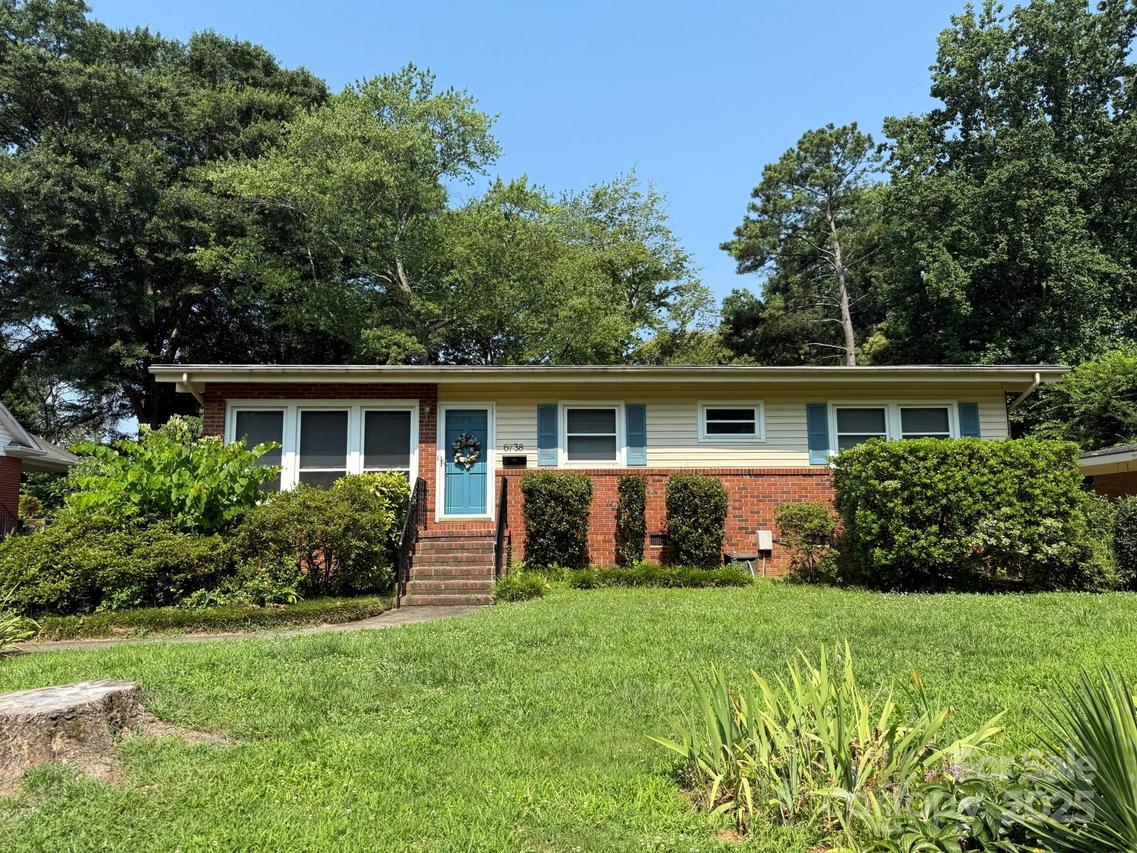 6738 Starcrest Dr. #6a, Charlotte, NC 28210