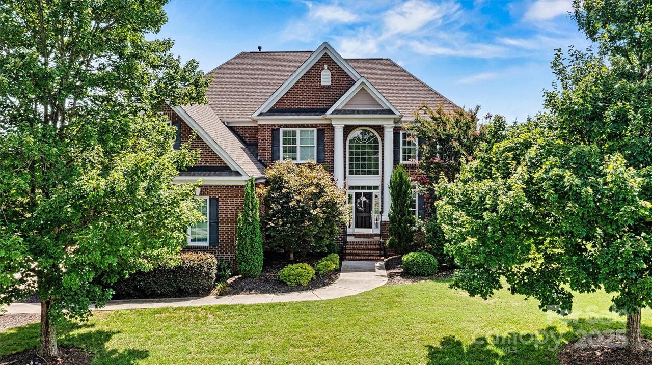 2576 Shanklin Ln., Denver, NC 28037