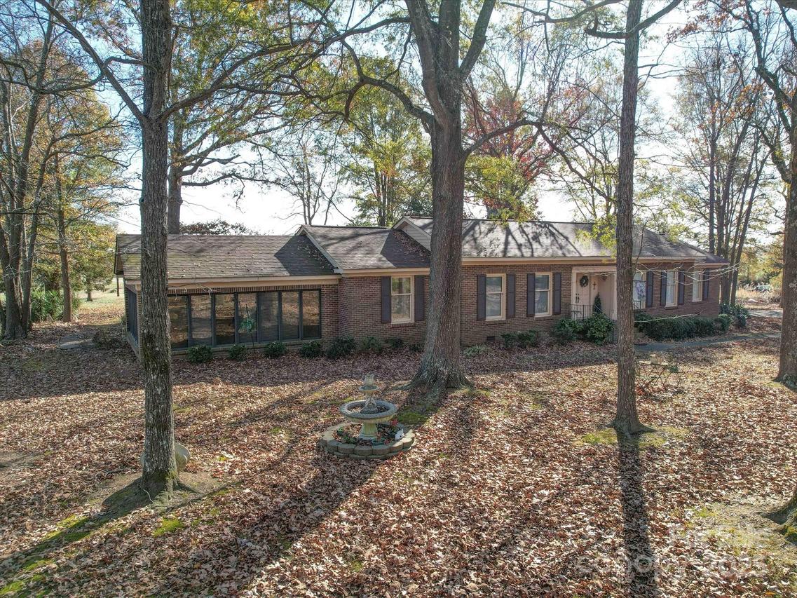1120 Jug Broome Rd., Monroe, NC 28112