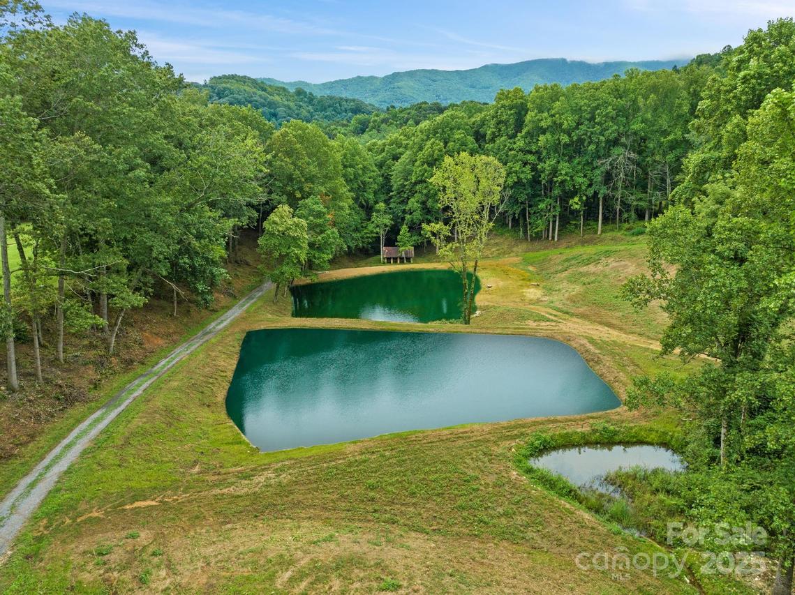 272 Owl Ridge Rd., Waynesville, NC 28786