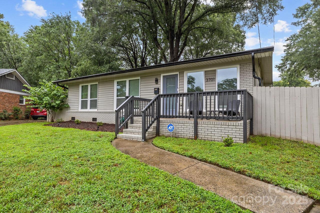 3701 Lynette Ct., Charlotte, NC 28217
