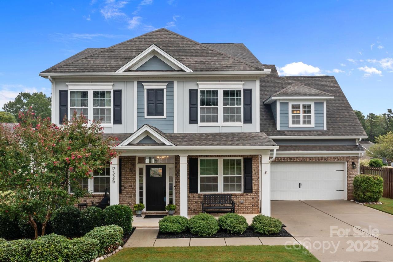 9325 Rayneridge Dr., Huntersville, NC 28078