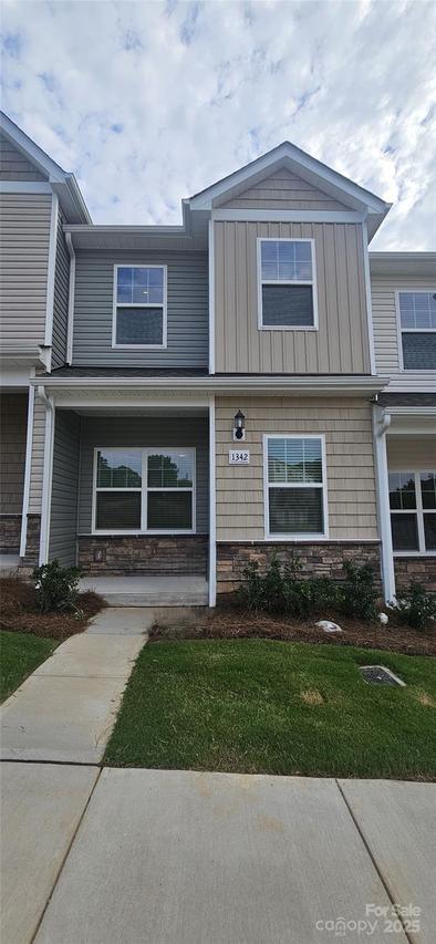 1342 Principal Featherstone Ave., Gastonia, NC 28052